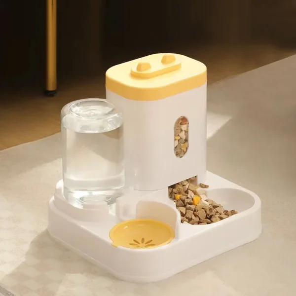 Cat Hydra Feeder