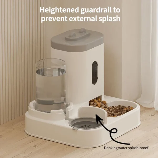 Cat Hydra Feeder
